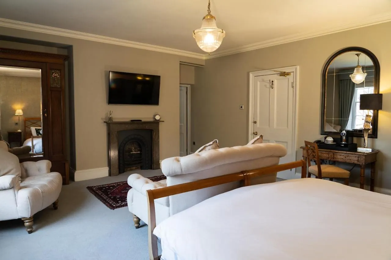 Grays Court Hotel York 4*,