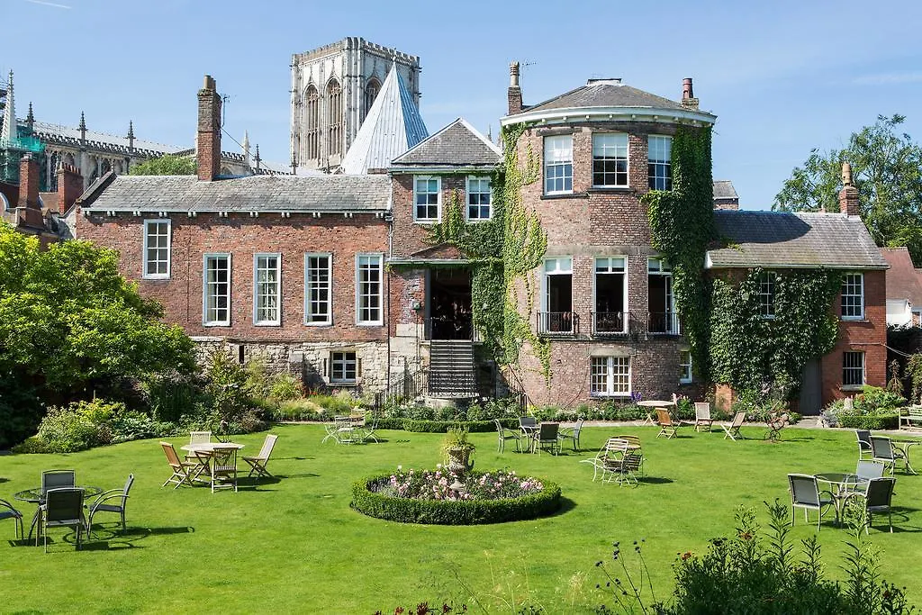 Grays Court Hotel York 4*,  United Kingdom